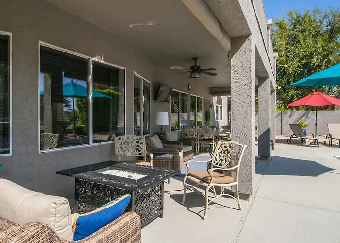 Spectacular Golf Course With Pool And Views *